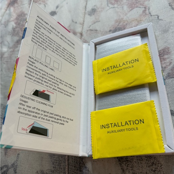 Privacy Screen Protector for iPhone 11/XR - 6.1 Inch (2 Pack) - Picture 3 of 5